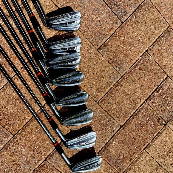 Golf Clubs n8 pc iron set Haig Ultra By Walter Hagen - Picture 1 of 16